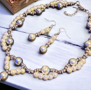 Necklace and earings